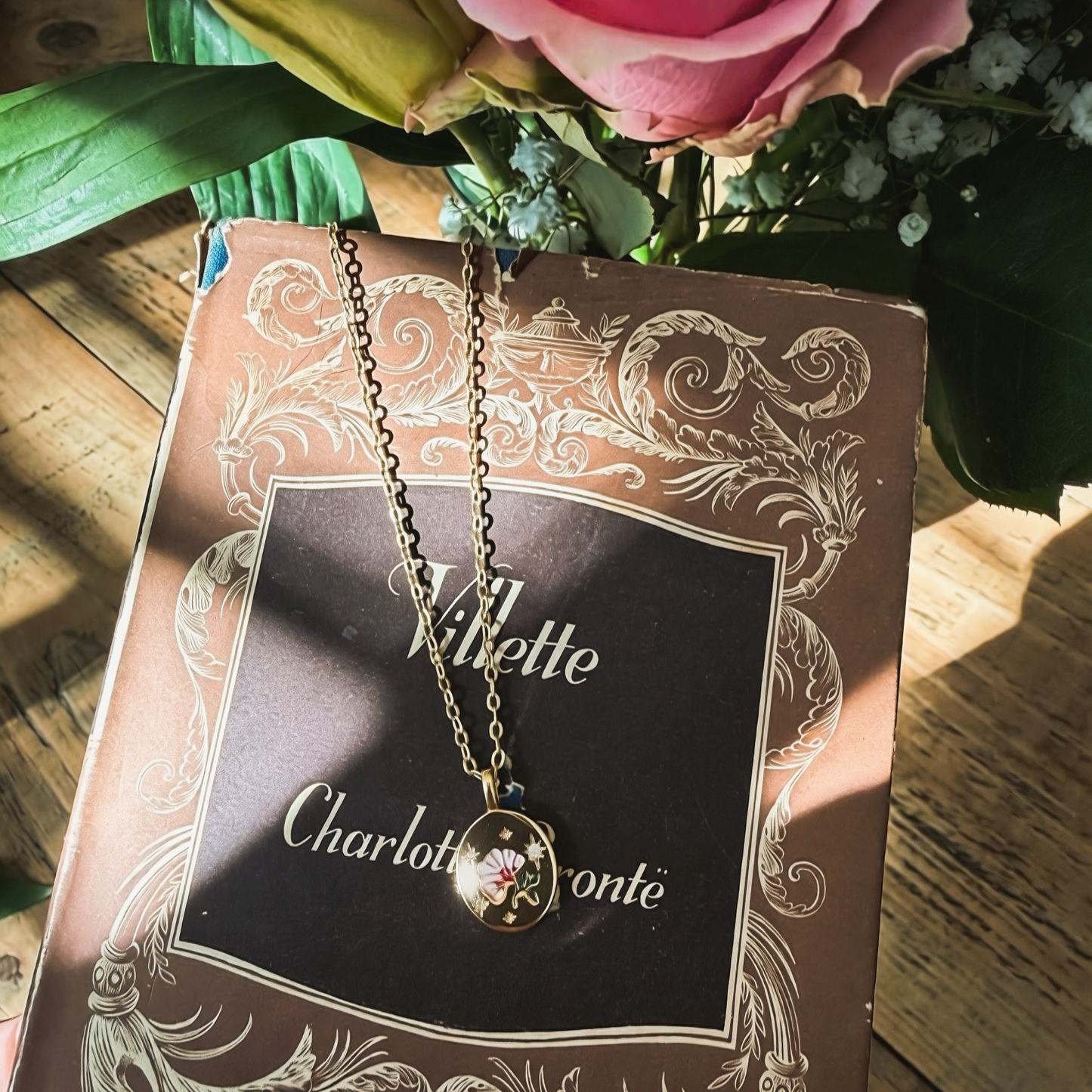 FLO gold & enamel flower pendant with cable chain