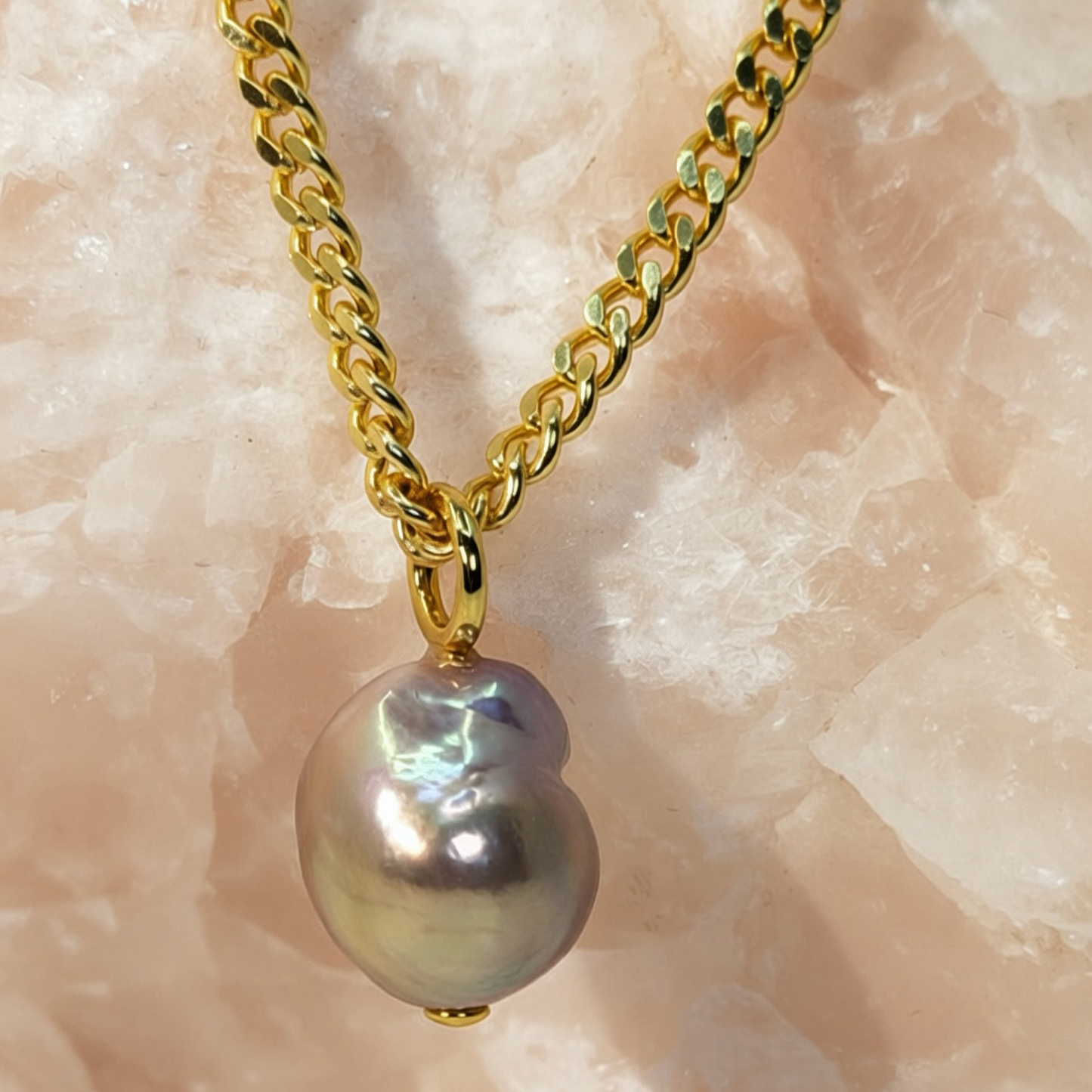 CHERI gold and pink freshwater pearl pendant