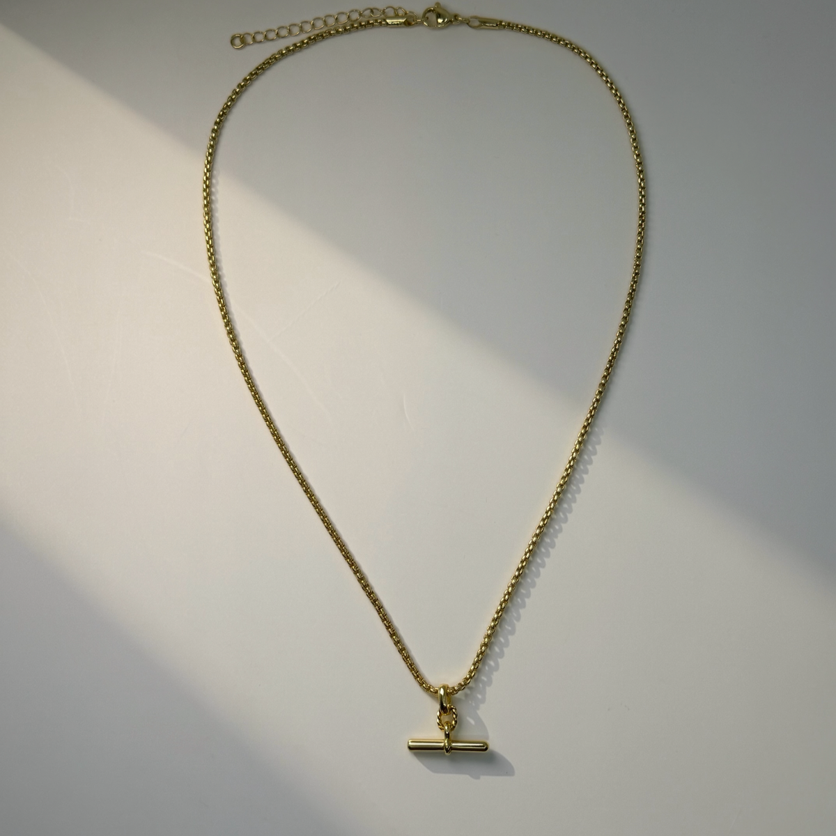 MINI T gold T-bar pendant necklace