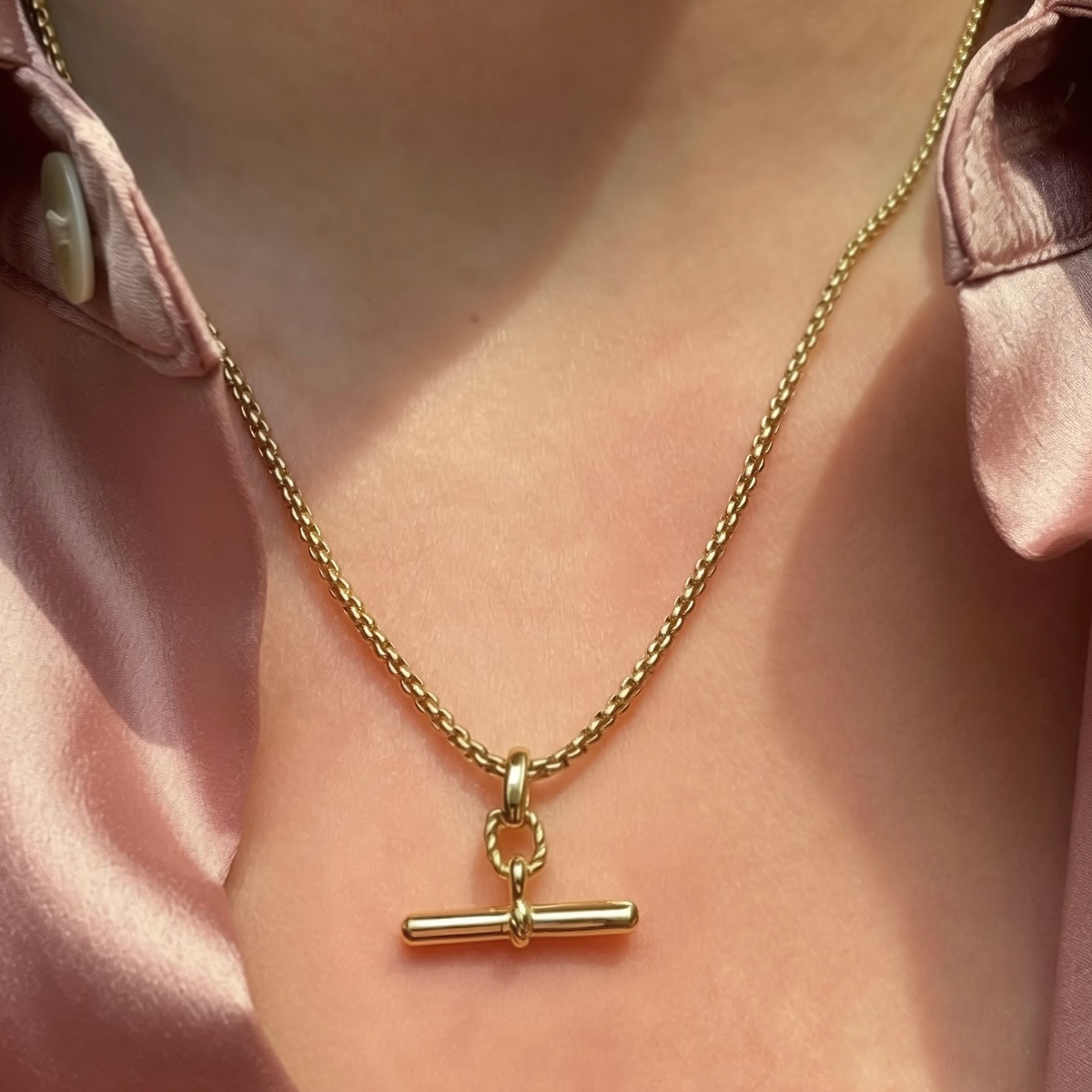 MINI T gold T-bar pendant necklace